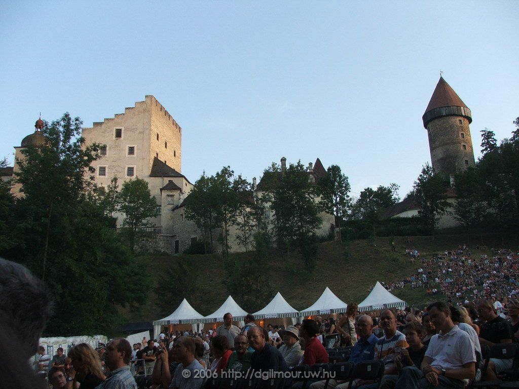 2006-06-27 – David Gilmour – Clam Castle (Burg Clam) – Klam nr Linz –  Austria – Pink Floyd News